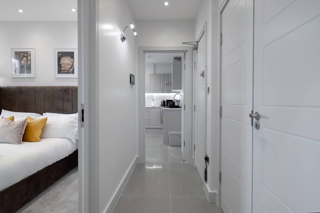 LivestayModern Apartment in Didcot*2 Livestay